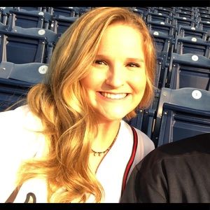 Meet your Posher, Joy